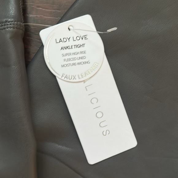 NWT Yogalicious Lady Love Fleece Lined Gray Faux Leather Leggings s (S) - Picture 2 of 4